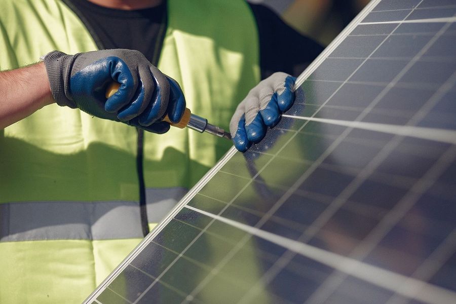 Montage eines Solarpanels